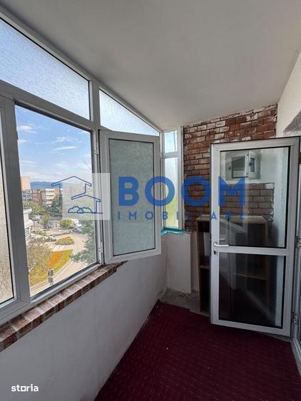 Apartament cu 4 camere în Traian