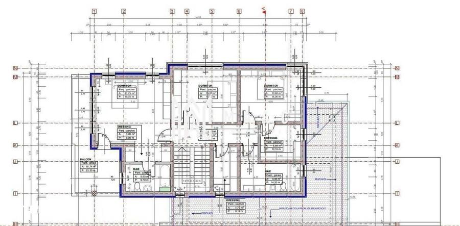 Casă cu 4 camere cu Teren 465 Mp în Central
