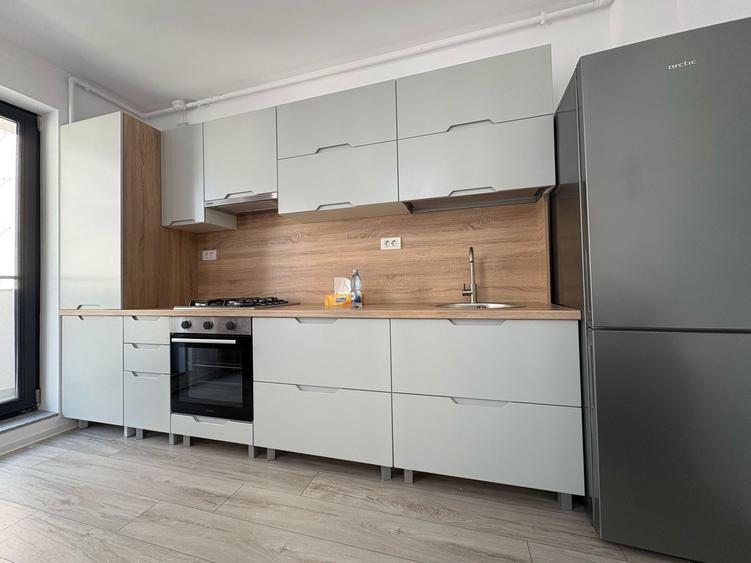 Apartament cu 2 camere semidecomandat, mobilat în Drumul Taberei