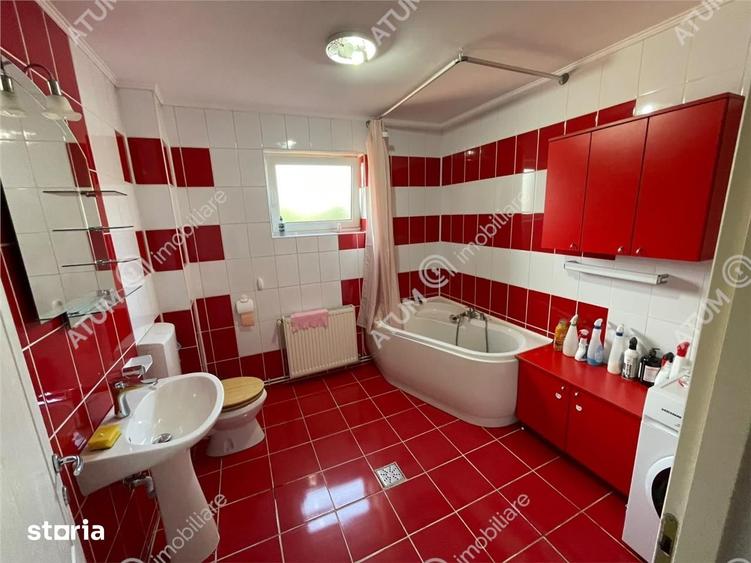 Apartament cu 3 camere decomandat, mobilat în Turnișor
