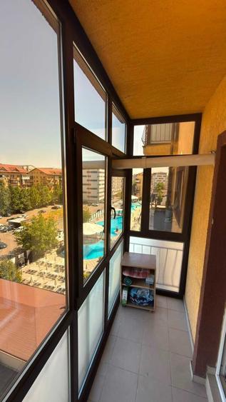 Apartament cu 2 camere decomandat în Roșu