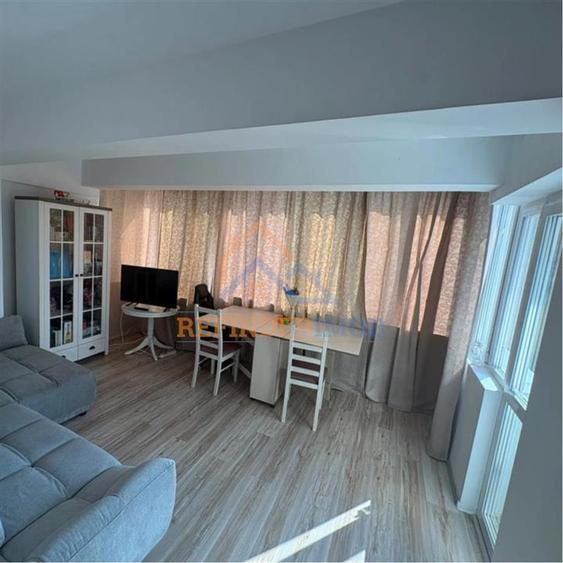 Apartament cu 3 camere decomandat, mobilat în Giurgiului