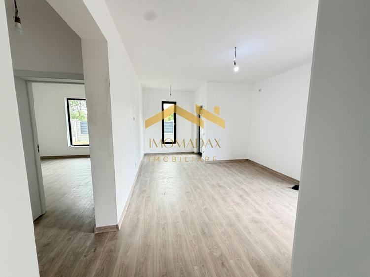 Casă individuală cu 4 camere cu Canalizare în Sânmihaiu Român