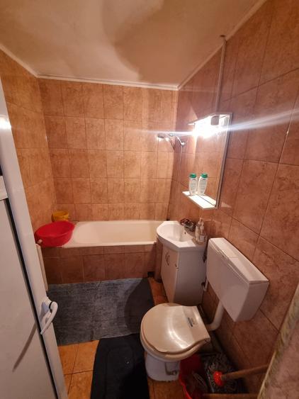 Apartament cu 3 camere în Cetate