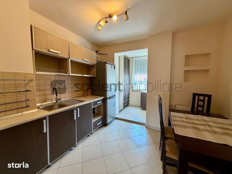 Apartament cu 3 camere decomandat în Cetății