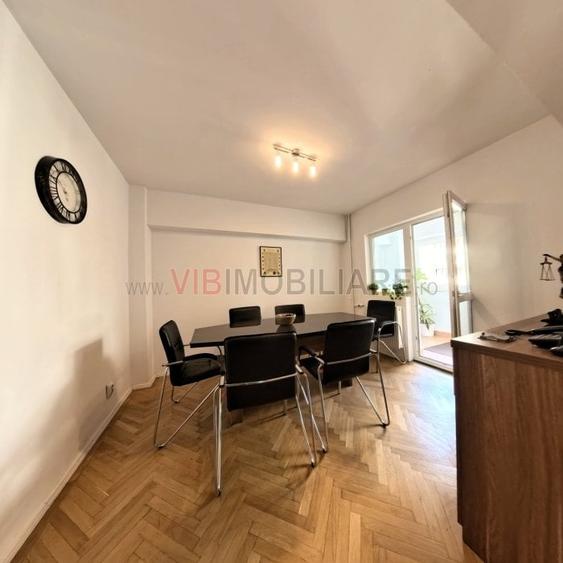 Apartament cu 4 camere decomandat în Universitate