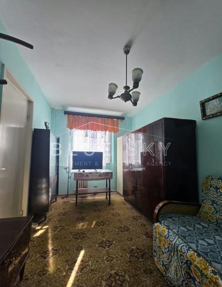 Apartament cu 3 camere semidecomandat, mobilat în Km 4-5