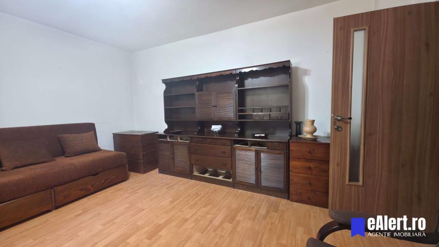 Garsonieră decomandată în Colentina