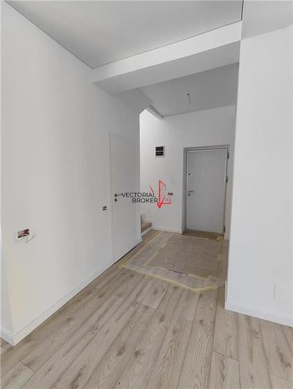 Duplex cu 4 camere cu Canalizare în Prelungirea Ghencea