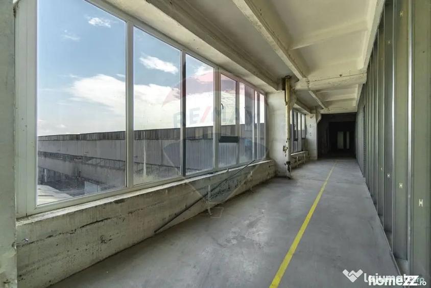 Spațiu comercial, de 448 mp, în 13 Decembrie
