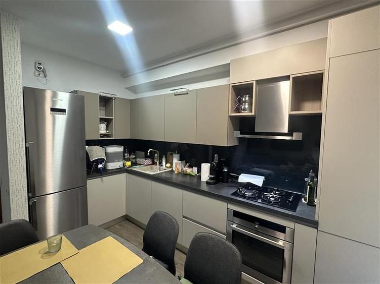 Apartament cu 2 camere decomandat în Băneasa