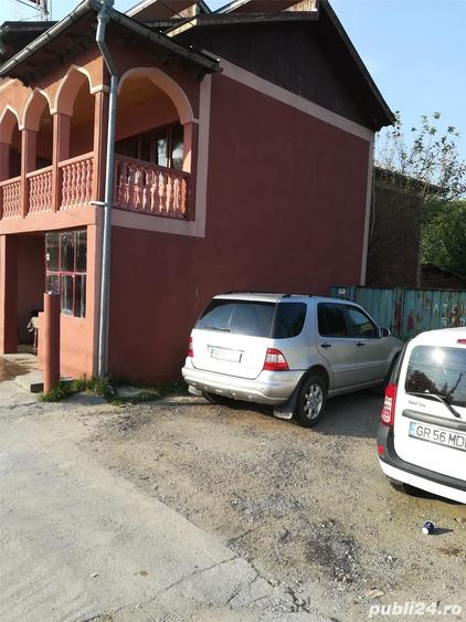 Spațiu comercial, de 150 mp, în Roata de Jos