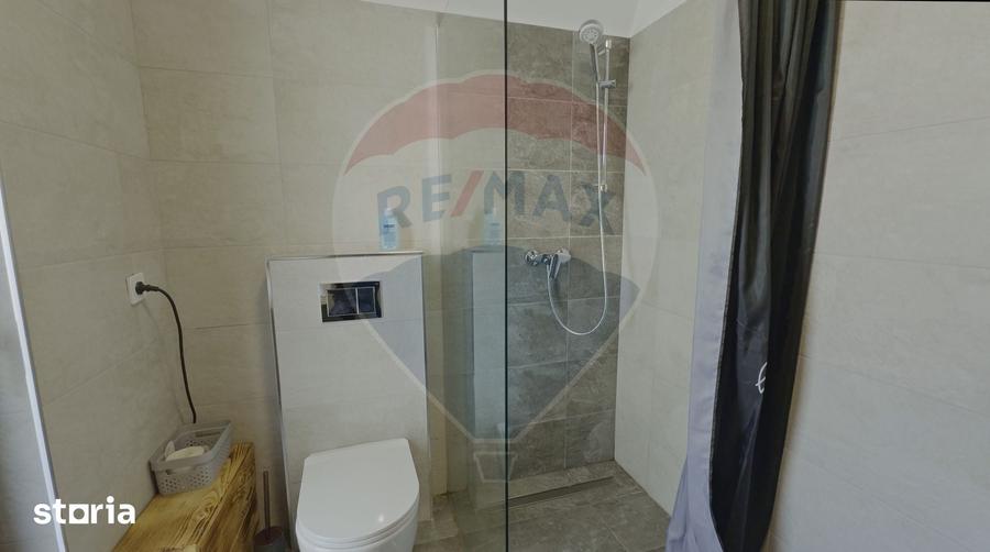 Spațiu comercial, de 100 mp, în Mărișel