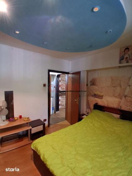 Apartament cu 2 camere semidecomandat în Berceni