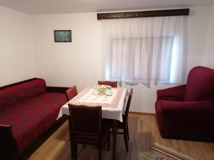 Casă individuală cu 5 camere cu Teren 1152 Mp în Vârtop