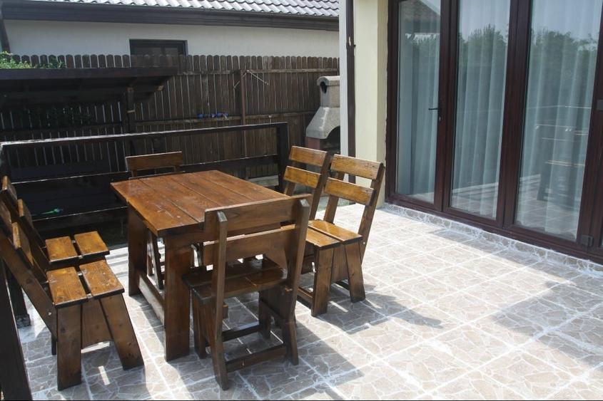 Casă individuală cu 4 camere cu Teren 500 Mp în Central