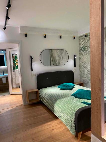 Apartament cu 2 camere decomandat în Sala Palatului