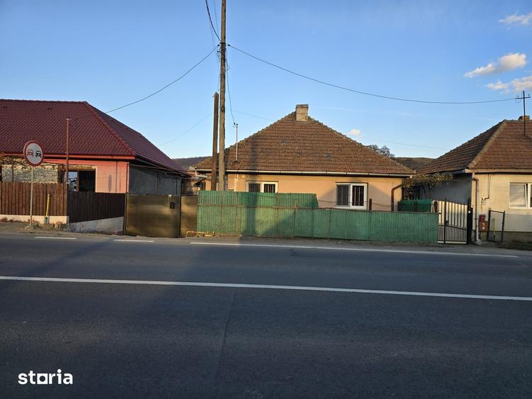 Casă cu 3 camere cu Teren 150 Mp în Central