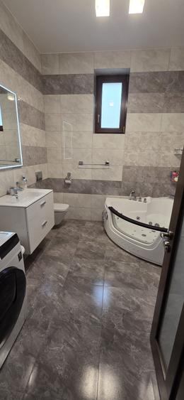 Casă cu 4 camere în Popoveni