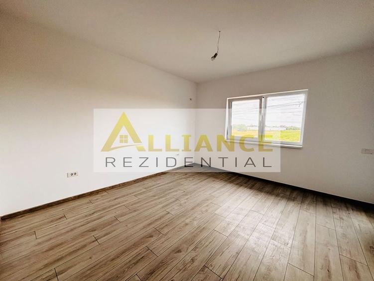 Casă individuală cu 5 camere cu Canalizare în Berceni