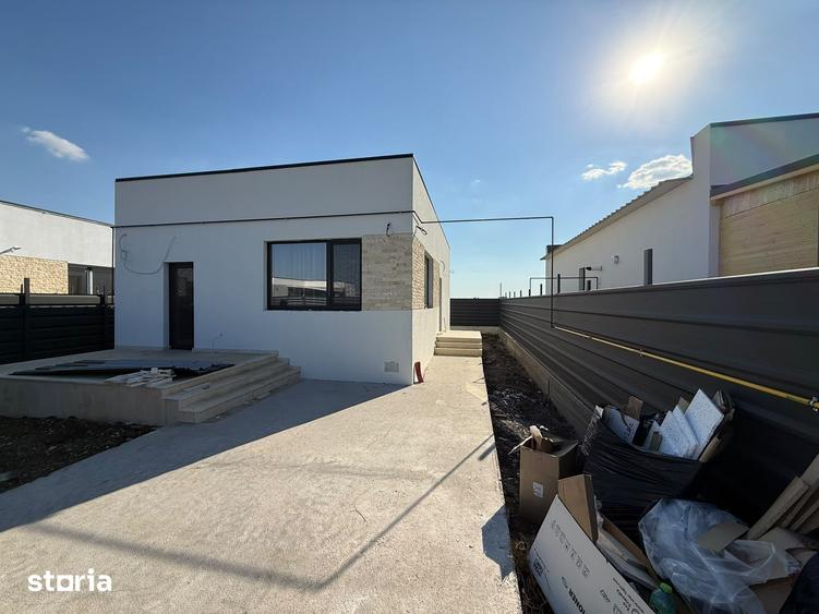 Casă cu 3 camere cu Teren 250 Mp în Clinceni