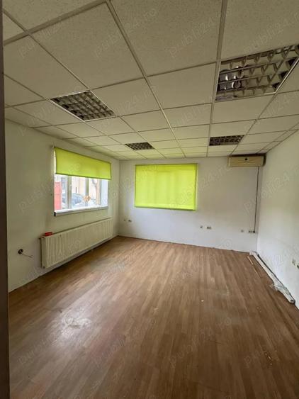 Casă cu 5 camere în Central