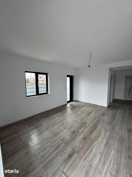 Casă cu 3 camere cu Teren 340 Mp în Ciurea