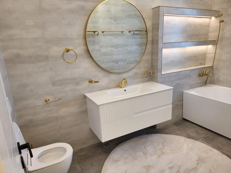 Apartament cu 4 camere în Central