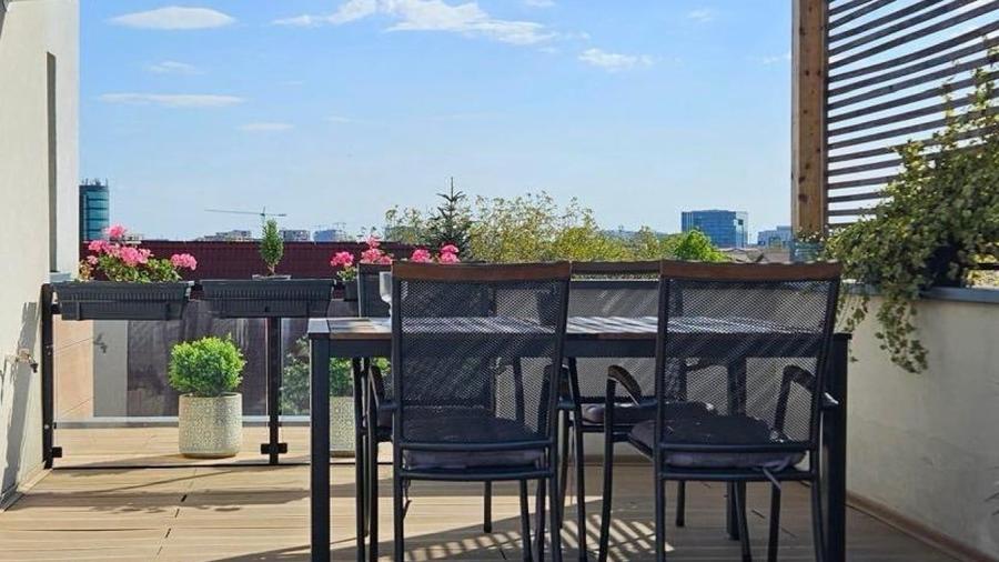 Apartament cu 3 camere decomandat, mobilat în Nord