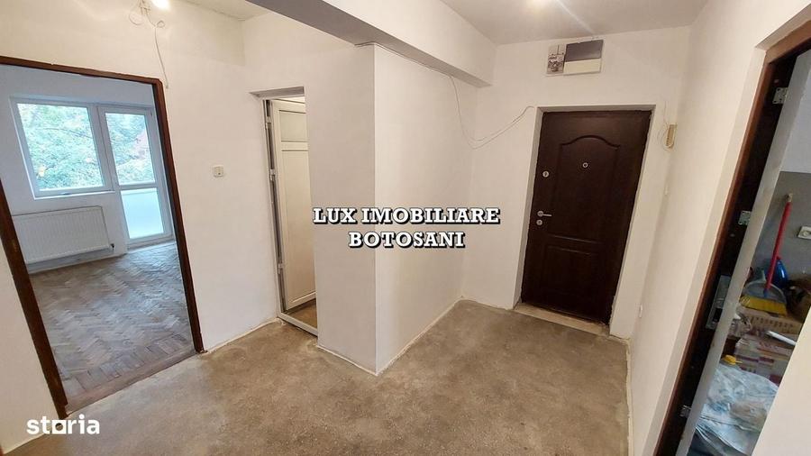 Apartament cu 3 camere decomandat în Ultracentral