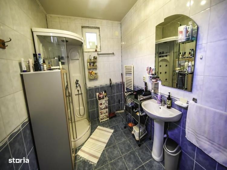 Casă cu 4 camere cu Teren 250 Mp în Criș