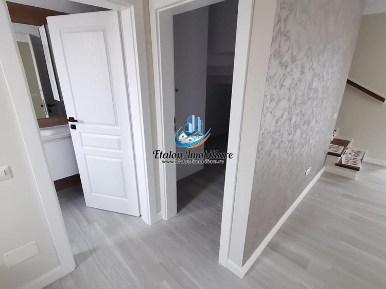 Casă individuală cu 4 camere cu Teren 150 Mp în Periferie