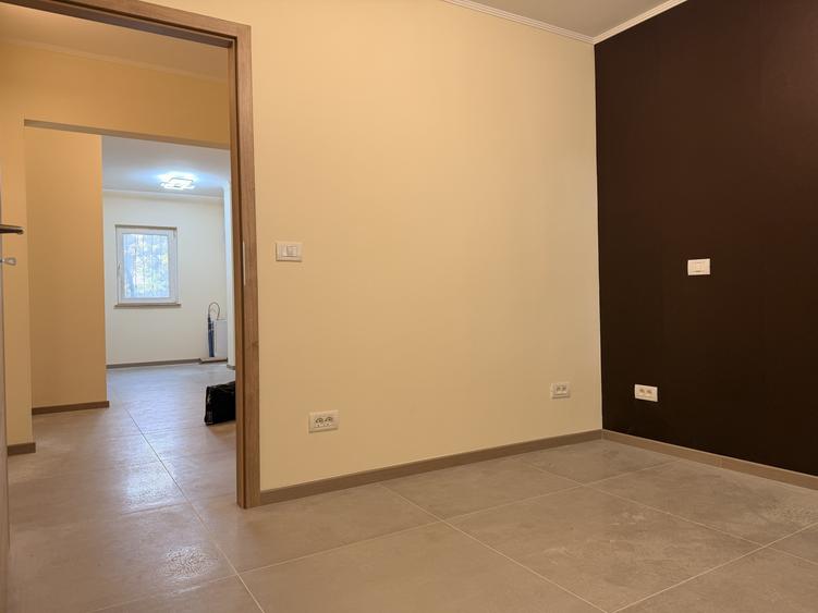 Apartament cu 3 camere decomandat în Complex Studențesc