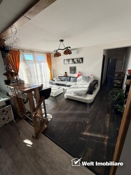 Apartament cu 3 camere semidecomandat, mobilat în Florești
