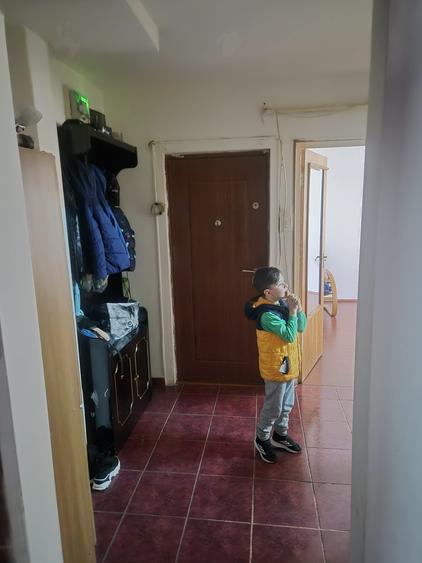 Apartament cu 2 camere decomandat, mobilat în Trivale