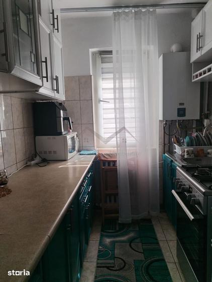Apartament cu 4 camere semidecomandat în Alexandru cel Bun