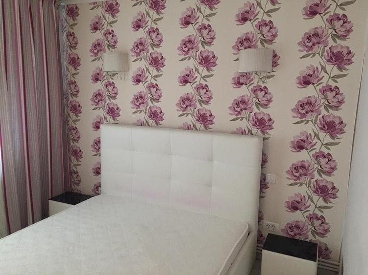Apartament cu 3 camere decomandat în Liteni