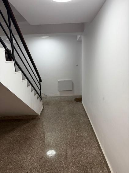 Apartament cu 3 camere decomandat, mobilat în Colentina