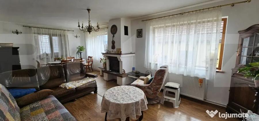 Casă cu 4 camere cu Teren 569 Mp în Central