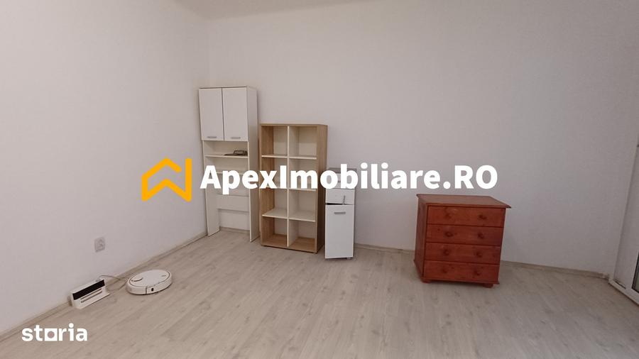 Casă cu 4 camere cu Teren 250 Mp în Domenii