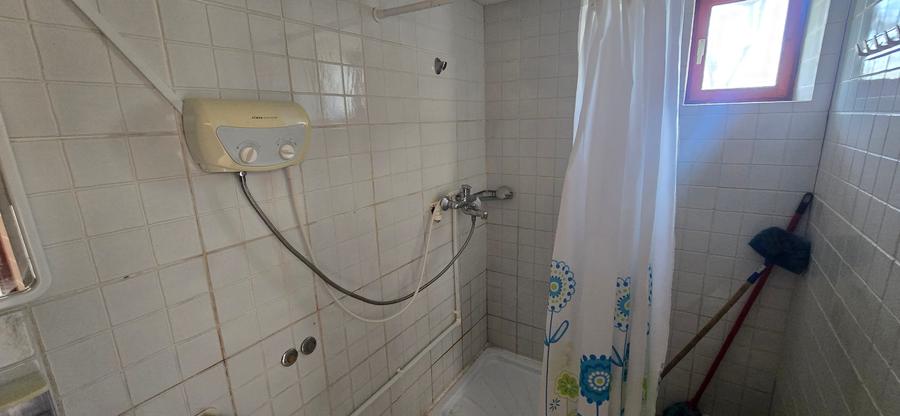 Casă individuală cu 4 camere cu Canalizare în Vadu