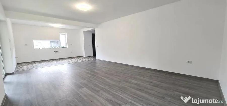 Casă cu 4 camere cu Teren 400 Mp în Tărlungeni