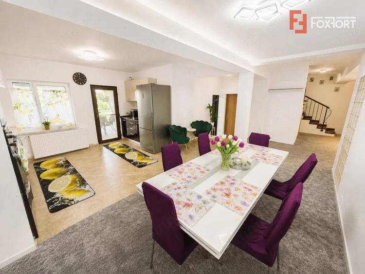 Casă cu 6 camere cu Teren 693 Mp în Gai