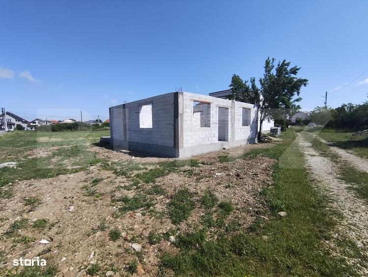 Casă cu 3 camere cu Teren 630 Mp în Leș