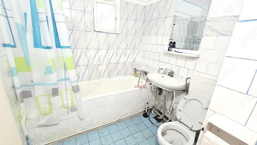 Apartament cu 3 camere decomandat în 9 Mai