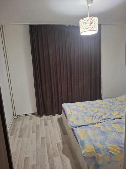 Apartament cu 3 camere semidecomandat în 1848
