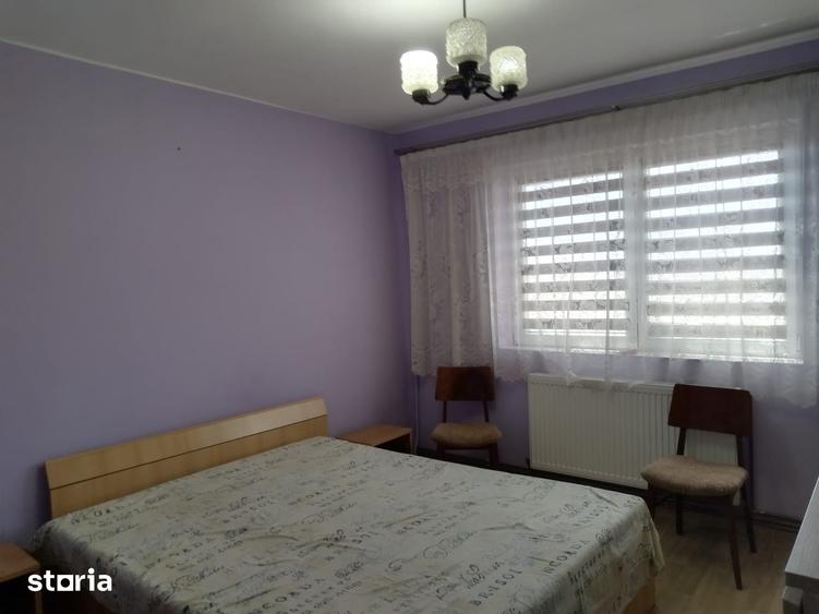 Apartament cu 2 camere decomandat în Republicii