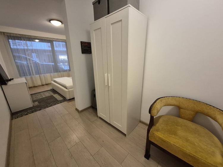 Apartament cu 2 camere decomandat în Exterior Vest