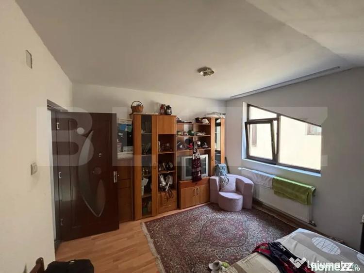 Casă cu 5 camere cu Teren 354 Mp în Micro 3