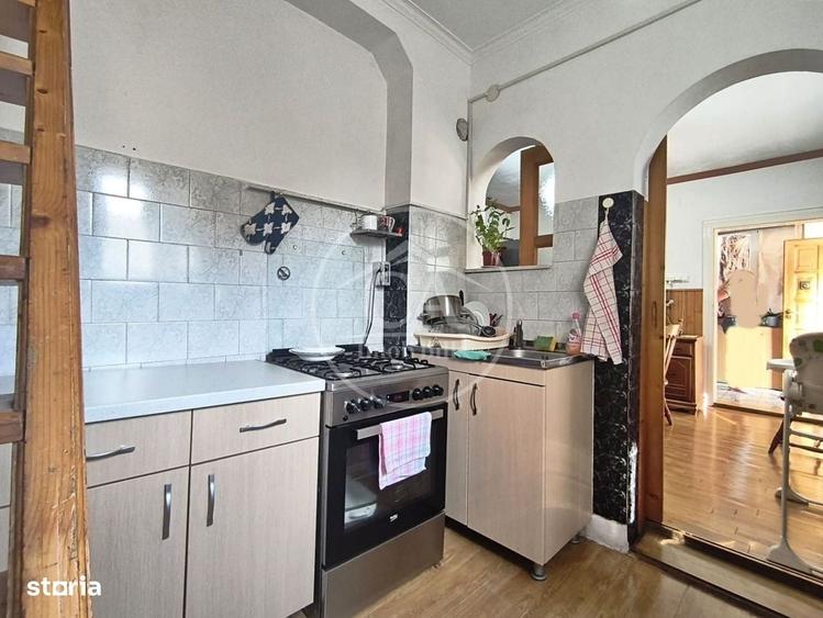 Casă cu 3 camere în Central